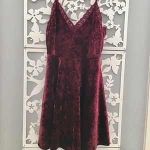 Velvet Dress to Look Your Holiday Best!